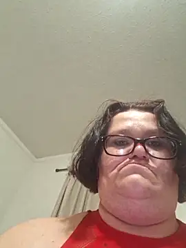 Snapshot of mcv131985 chatting on March 2025 06:05:01 AM mcv131985 online show from March 2025 06:05:01 AM