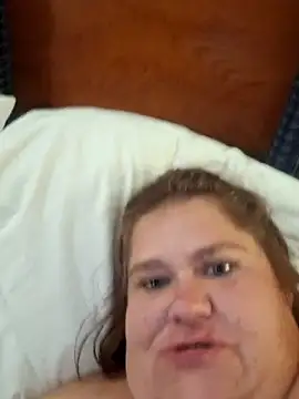 Snapshot of mcv131985 chatting on October 2025 10:34:02 AM mcv131985 online show from October 2025 10:34:02 AM