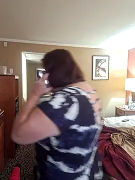 Snapshot of mcv131985 chatting on October 2025 02:37:01 PM mcv131985 online show from October 2025 02:37:01 PM