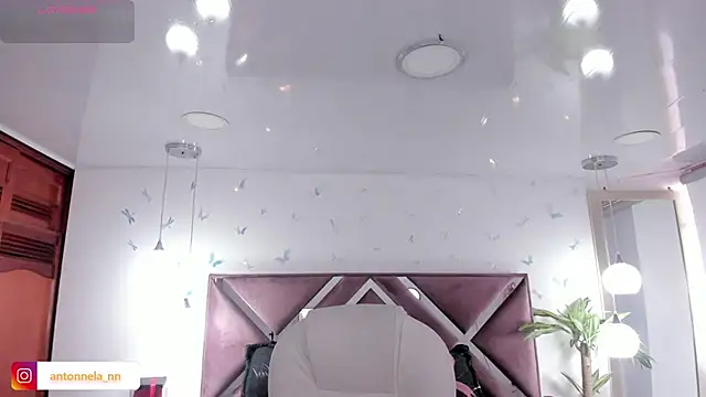  Antonnela  online show from December 2025 02:43:02 PM