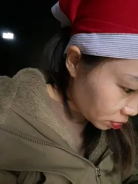 Laura8910 online show from February 2025 10:39:01 AM