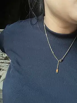 Laura8910 online show from March 2025 10:40:02 AM