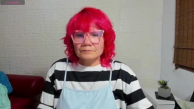 Snapshot of Salomeediaz_ chatting on February 2025 09:03:02 PM Salomeediaz online show from February 2025 09:03:02 PM