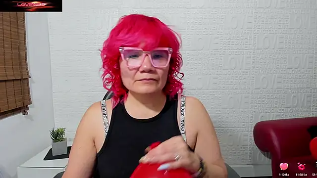 Snapshot of Salomeediaz_ chatting on February 2025 09:10:01 PM Salomeediaz online show from February 2025 09:10:01 PM