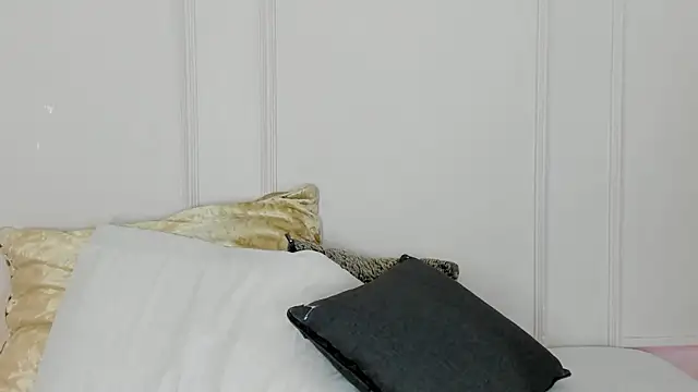 Mariapettit online show from February 2026 11:50:01 AM