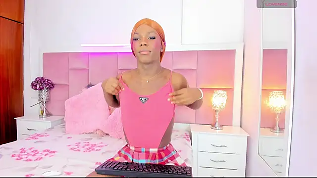 DaphneLloyd online show from December 2024 08:22:01 PM