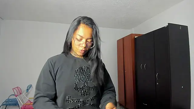 nicole volkov online show from February 2025 01:32:01 AM