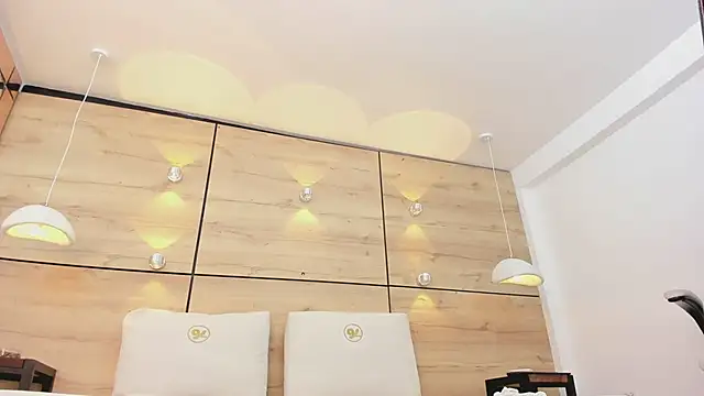 Snapshot of martina_touss chatting on January 2025 01:51:02 AM martina touss online show from January 2025 01:51:02 AM