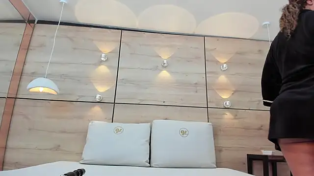 Snapshot of martina_touss chatting on March 2025 01:42:02 AM martina touss online show from March 2025 01:42:02 AM