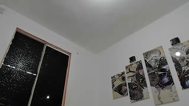 naomiwildburn online show from January 2025 06:25:01 PM