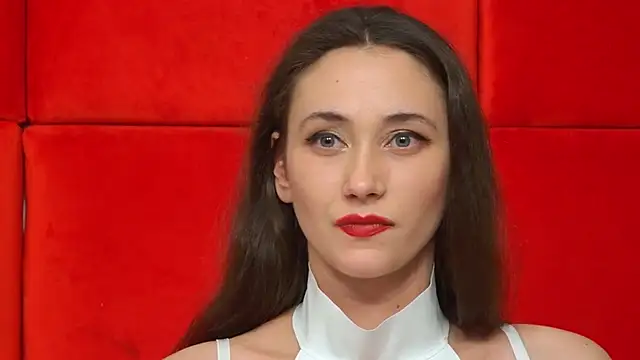 Snapshot of AliceMunro chatting on February 2025 11:59:02 PM AliceMunro online show from February 2025 11:59:02 PM