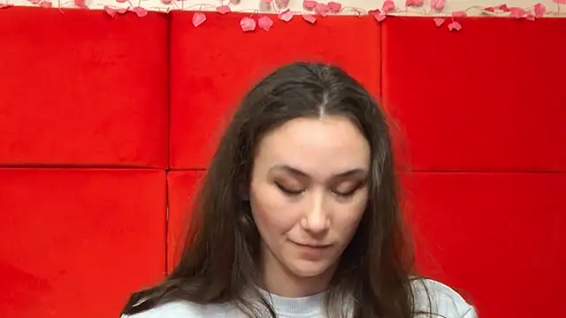 Snapshot of AliceMunro chatting on February 2025 09:49:01 PM AliceMunro online show from February 2025 09:49:01 PM