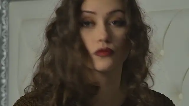 Snapshot of AliceMunro chatting on October 2025 05:31:01 PM AliceMunro online show from October 2025 05:31:01 PM