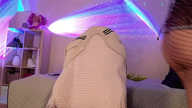 Snapshot of ilucyme chatting on December 2024 07:43:01 PM ilucyme online show from December 2024 07:43:01 PM