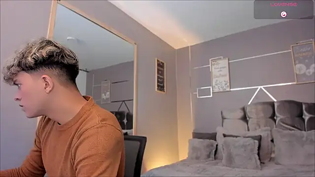 ANDRIUS 24 online show from February 2025 01:01:01 PM