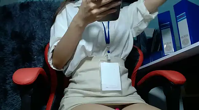 Snapshot of Layla_squirt88 chatting on December 2024 03:00:02 AM Layla squirt88 online show from December 2024 03:00:02 AM