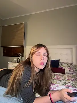 Snapshot of AlinaCarter chatting on December 2024 12:34:02 AM AlinaCarter online show from December 2024 12:34:02 AM