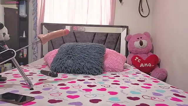 Hotsamantamature online show from March 2026 08:48:01 PM