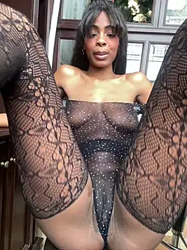 adaraSmiith online show from December 2024 05:37:01 PM