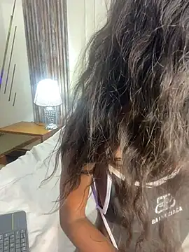 adaraSmiith online show from January 2026 04:12:02 PM