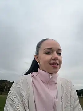 Vanesskaa online show from October 2025 04:28:01 PM