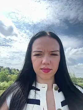 Vanesskaa online show from May 2026 11:26:02 AM