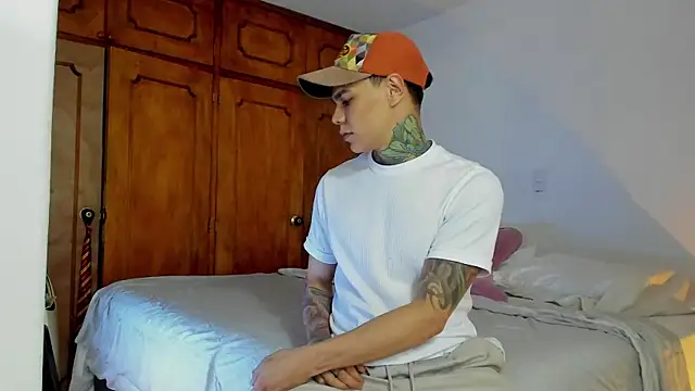 Jordyrodriiguez online show from December 2024 10:15:01 PM