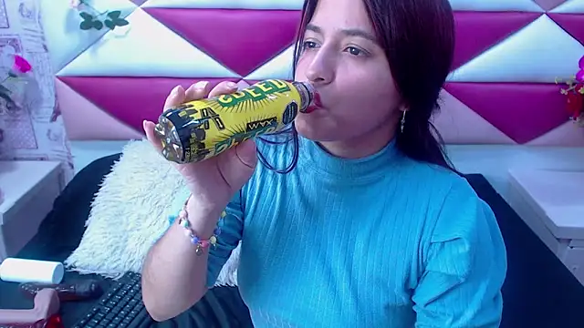 MariaClay online show from February 2025 04:20:02 PM