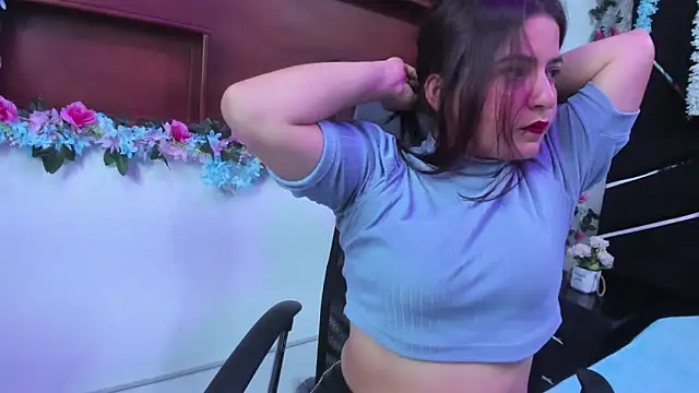 MariaClay online show from November 2025 01:00:02 PM