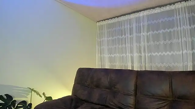 Snapshot of peyton_golden1 chatting on February 2025 04:14:02 AM peyton golden1 online show from February 2025 04:14:02 AM