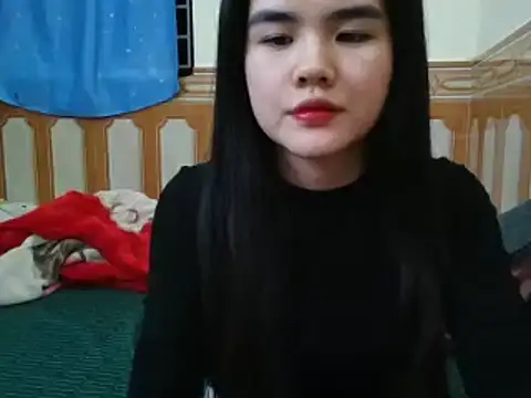 Snapshot of Yin-girl chatting on January 2025 11:58:02 AM Yin-girl online show from January 2025 11:58:02 AM