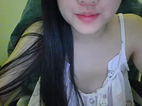 Snapshot of Yin-girl chatting on September 2025 08:10:01 PM Yin-girl online show from September 2025 08:10:01 PM