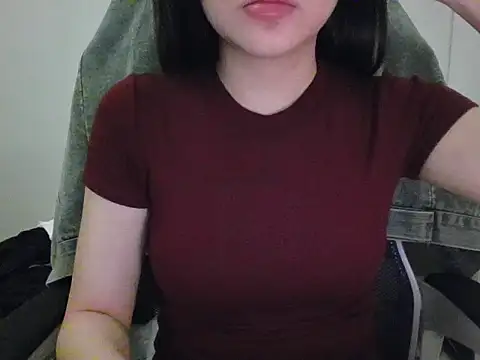 Snapshot of Yin-girl chatting on September 2025 08:02:01 PM Yin-girl online show from September 2025 08:02:01 PM