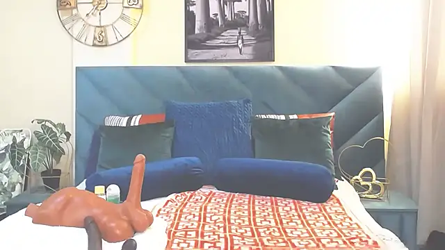 Snapshot of BubbleAngel chatting on October 2025 04:43:02 AM BubbleAngel online show from October 2025 04:43:02 AM