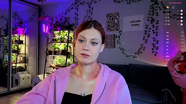 Snapshot of Your_Corvus chatting on November 2025 07:21:02 AM Your Corvus online show from November 2025 07:21:02 AM