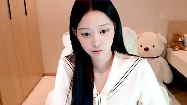 Snapshot of Xueb_J chatting on January 2025 08:49:01 PM Xueb J online show from January 2025 08:49:01 PM