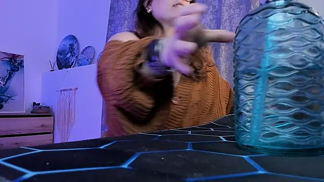 KeytSilvas online show from February 2025 08:32:02 AM