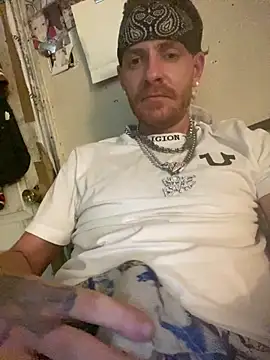 CityBoy75211 online show from April 2026 01:44:01 AM