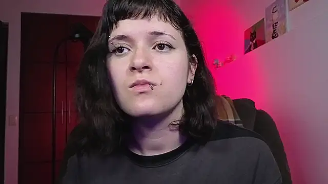 NEXT DOOR GIRL  online show from May 2026 11:46:02 PM
