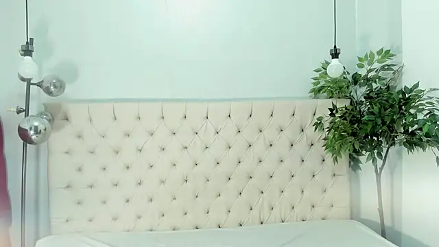 Briyit Doll online show from December 2024 04:51:02 PM