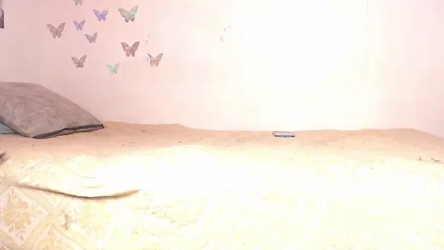 Angell Dustt  online show from February 2025 10:24:02 AM