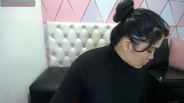 Marinasexxx online show from March 2025 06:56:01 PM