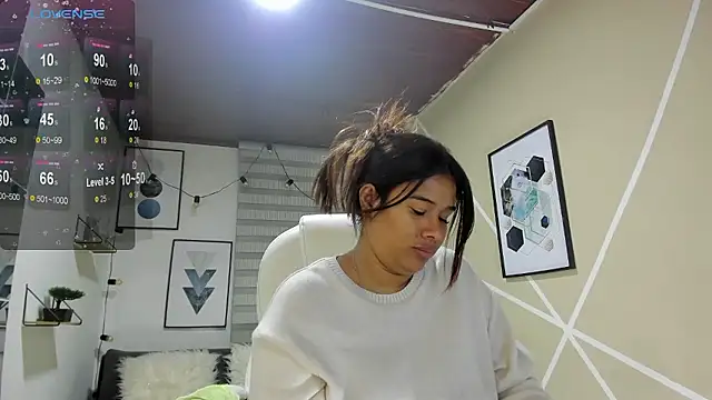 Snapshot of Enma__clark chatting on January 2026 04:05:01 AM Enma clark online show from January 2026 04:05:01 AM