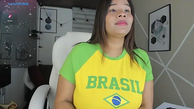 Snapshot of Enma__clark chatting on February 2026 08:13:01 AM Enma clark online show from February 2026 08:13:01 AM