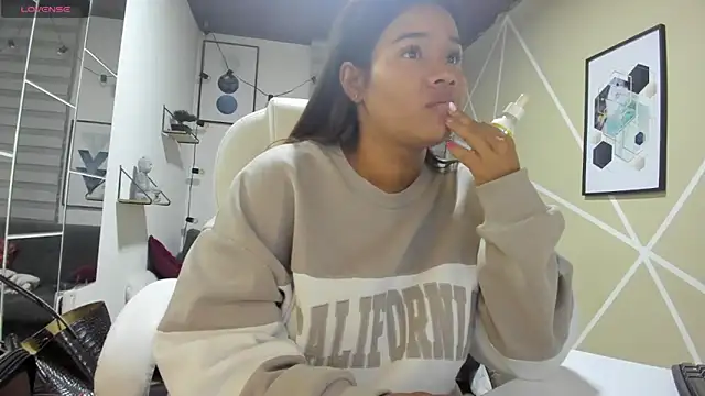 Snapshot of Enma__clark chatting on February 2026 04:08:01 AM Enma clark online show from February 2026 04:08:01 AM