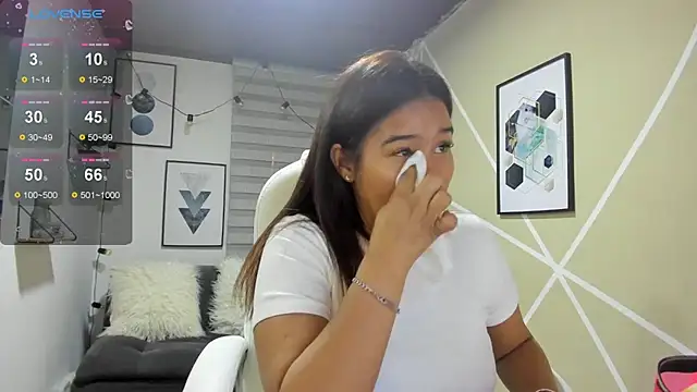 Snapshot of Enma__clark chatting on February 2026 04:13:01 AM Enma clark online show from February 2026 04:13:01 AM