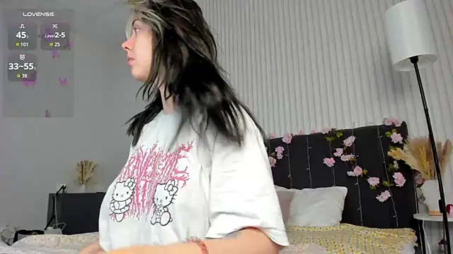 Snapshot of Vanessa_Walters chatting on September 2025 02:02:02 AM Vanessa Walters online show from September 2025 02:02:02 AM