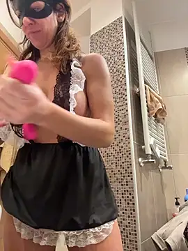 Snapshot of Deasquirty chatting on February 2026 11:20:01 AM Deasquirty online show from February 2026 11:20:01 AM