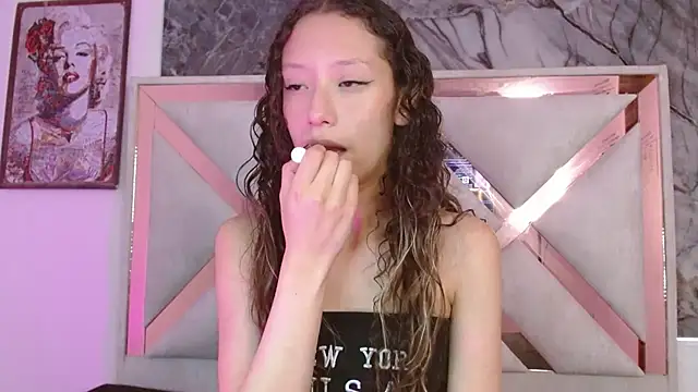 Snapshot of abbycutecs chatting on September 2025 02:10:01 PM abbycutecs online show from September 2025 02:10:01 PM