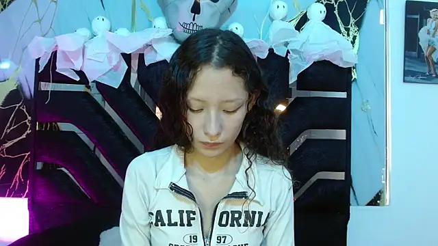 Snapshot of abbycutecs chatting on October 2025 08:43:02 PM abbycutecs online show from October 2025 08:43:02 PM